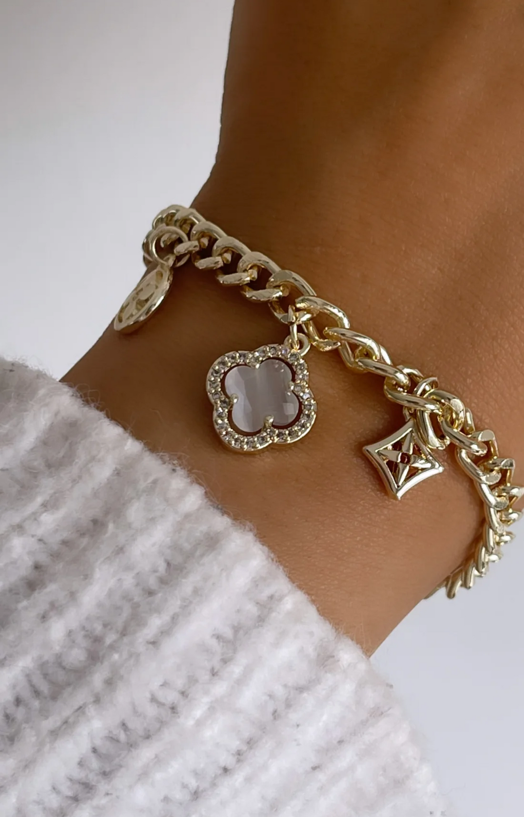 Delicate Crystal Clover Bracelet